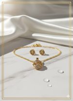 Dainty chain with pendant 2 2