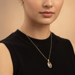 Dainty chain with pendant 1 1