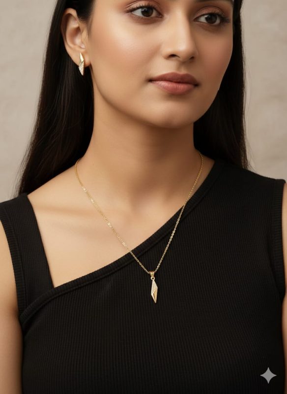 The Shimmering Spiral Chain Set 3